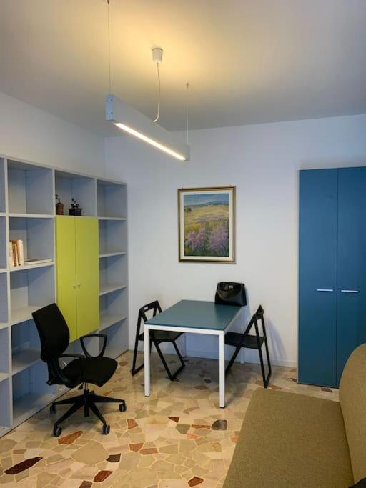 Cozy 1-Room Studio In Giambellino Милано Екстериор снимка